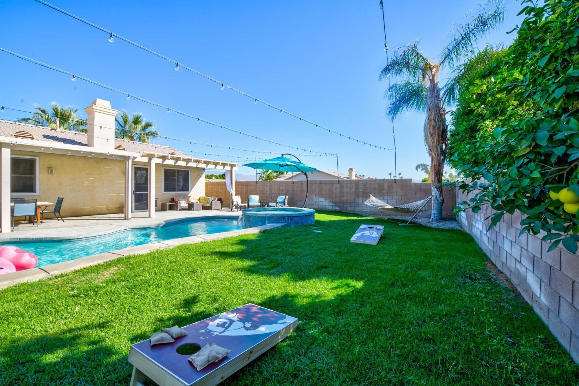 Casa Desert Muse With Heated Pool Spa Firepit Mini Golf And Games إنديو المظهر الخارجي الصورة
