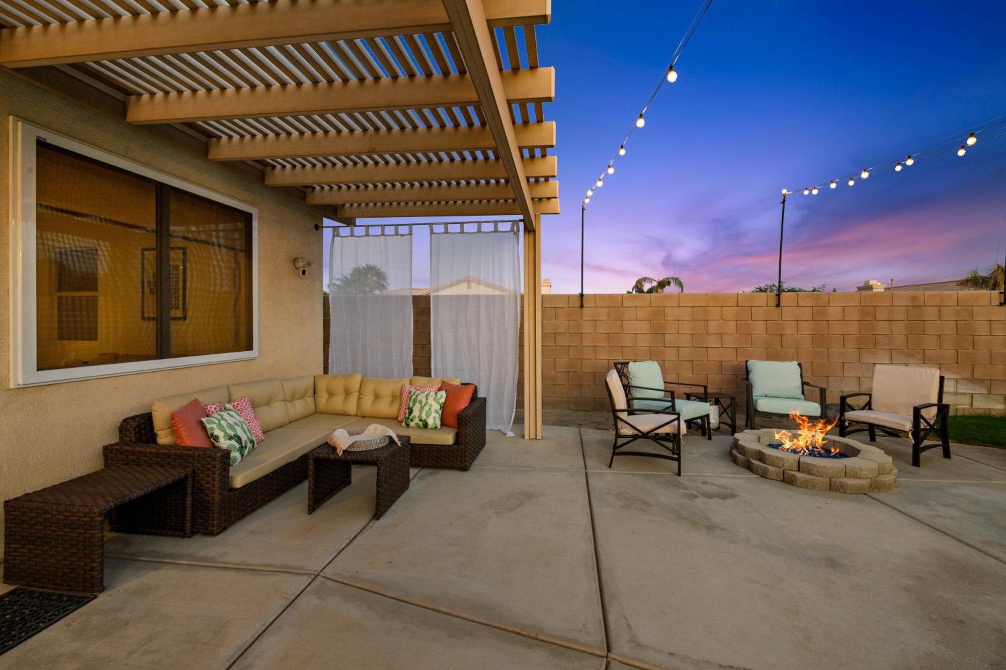 Casa Desert Muse With Heated Pool Spa Firepit Mini Golf And Games إنديو المظهر الخارجي الصورة